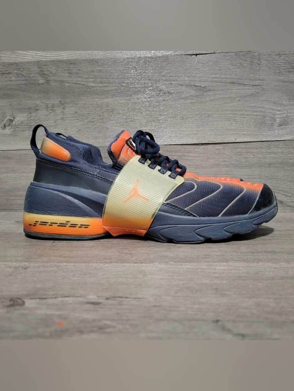 Rare Jordan Trunner Bubble 2001 mens size 11 blue orange Sneakers